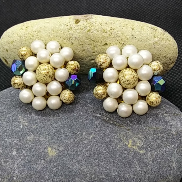 Vintage Jewelry - 💖 3/$15 Vtg Bead Earrings Marked Japan Clip